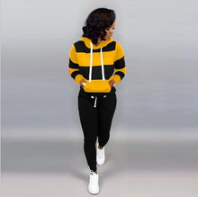 Load image into Gallery viewer, Women&#39;s  2 Color Top Hooded Sweatsuit Set